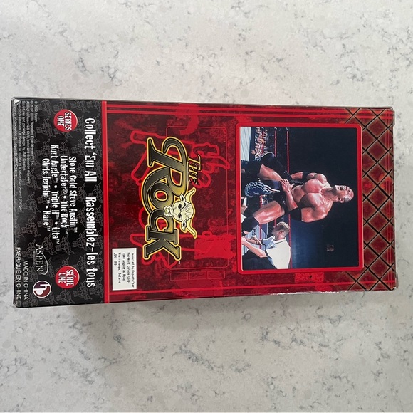 The Rock figurine 10” - Picture 4 of 5